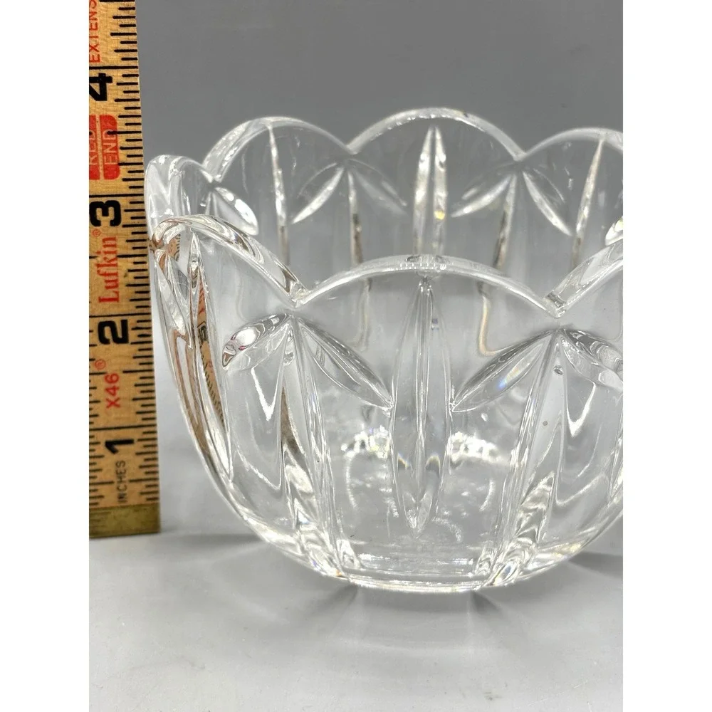 Mikasa Crystal Cut Small Scalloped Nut‎ Candy Bowl Clear